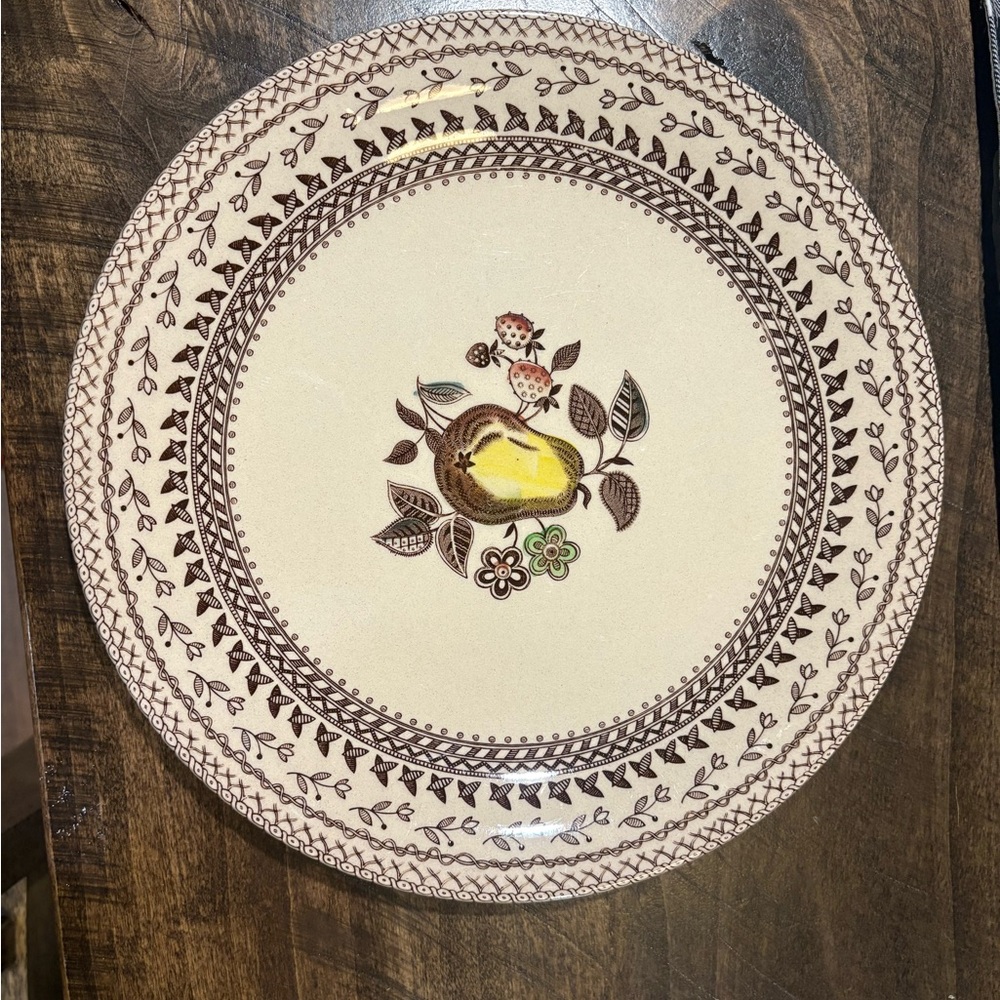 Vintage Johnson Brothers "Fruit Sampler" pattern plate
